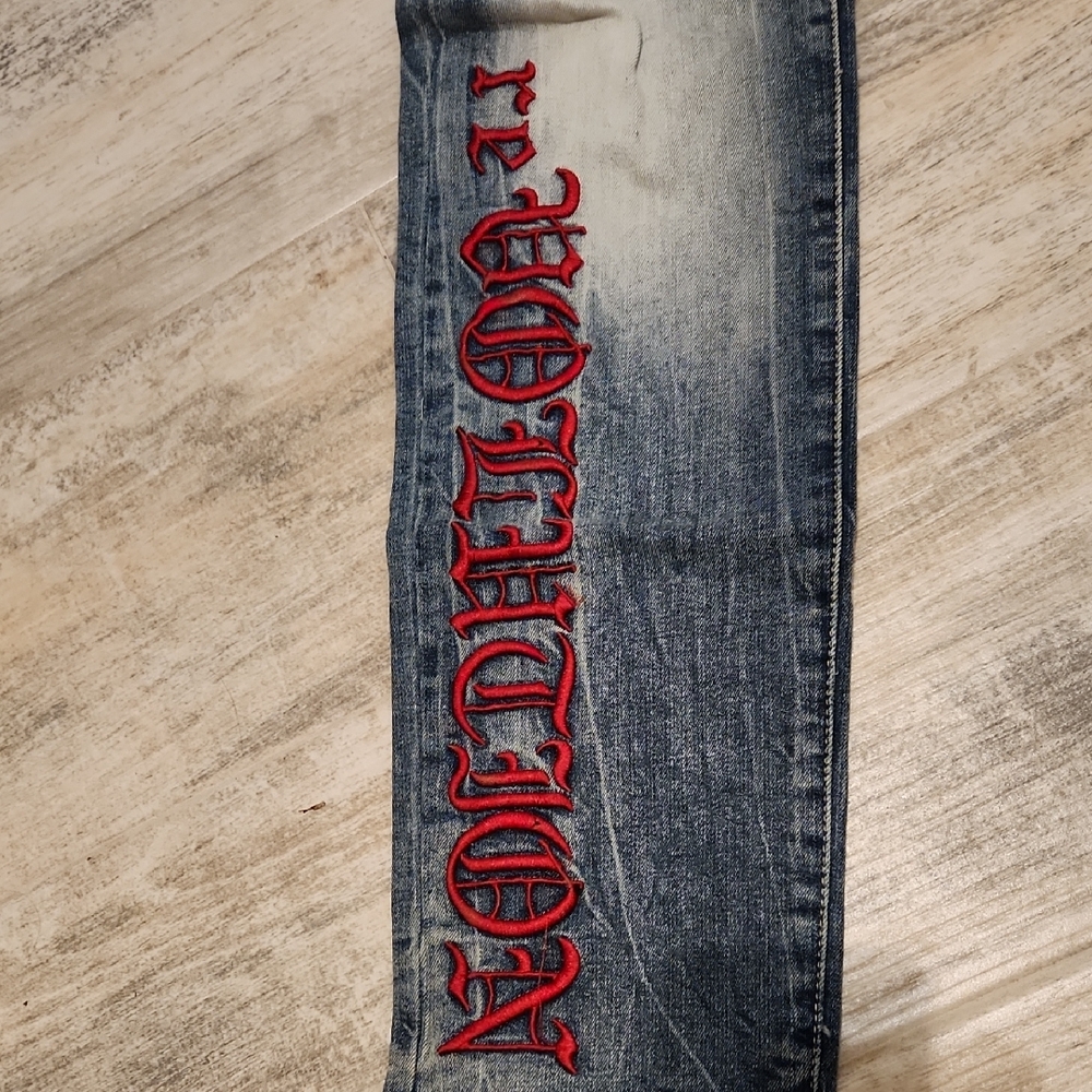 Smoke Rise Distressed Jeans - Picture 7 of 16